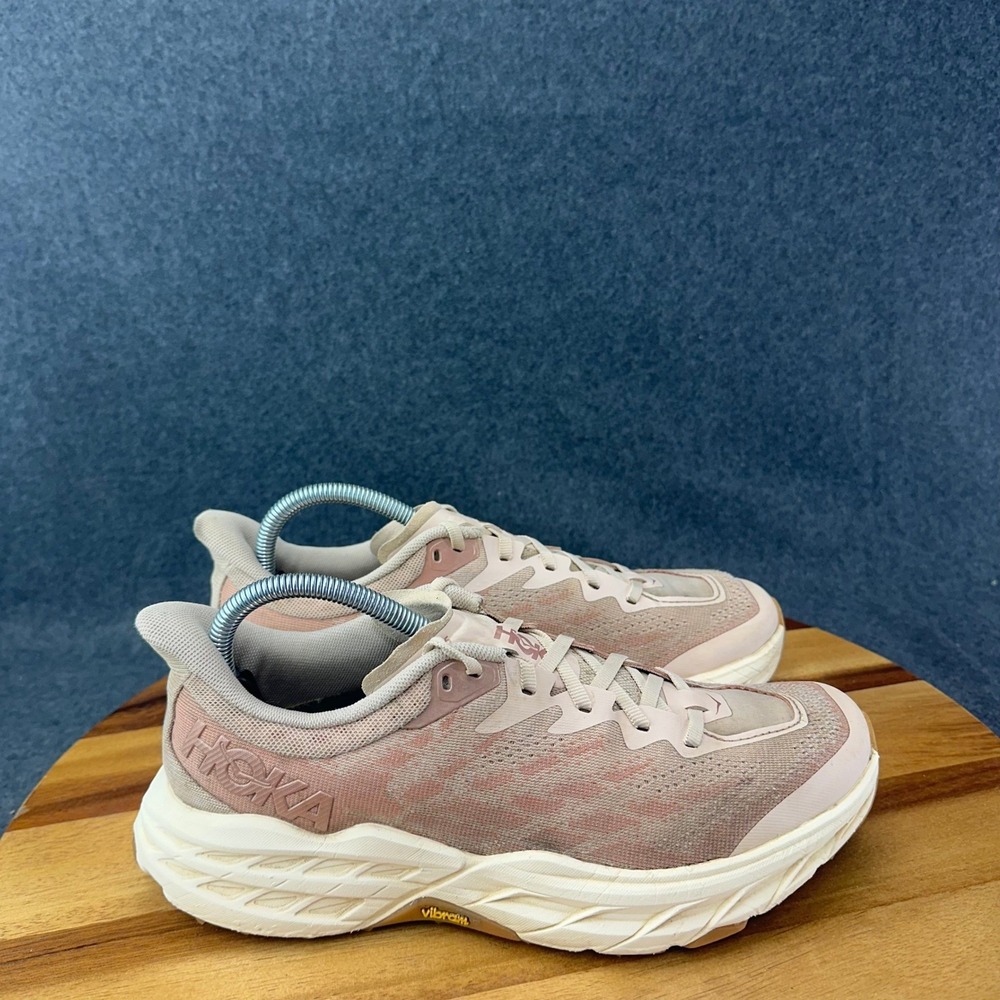 Hoka Speedgoat 5 Womens 9B Trail Running Shoes Pink Cream 1123158 CRMS Vibram